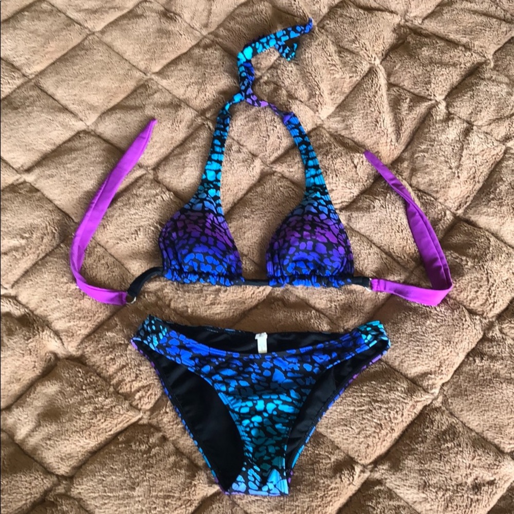 Aeropostale triangle reversible top bikini